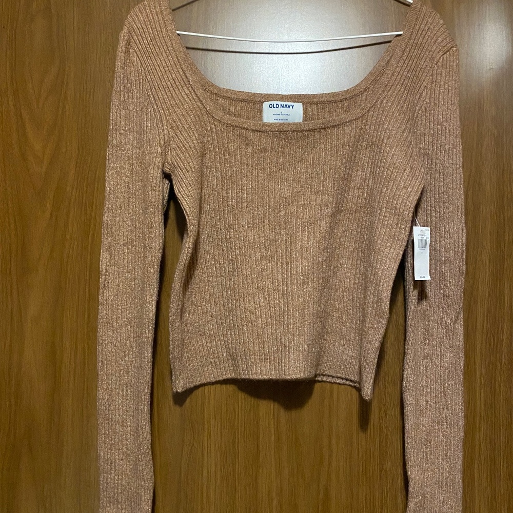 ***2/$20***Old navy fitted/cropped sweater NWT